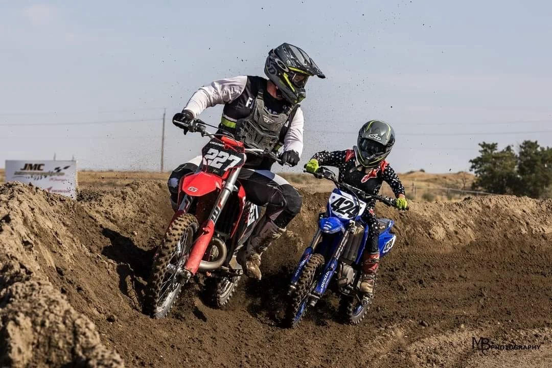 Family motocross at HRMC